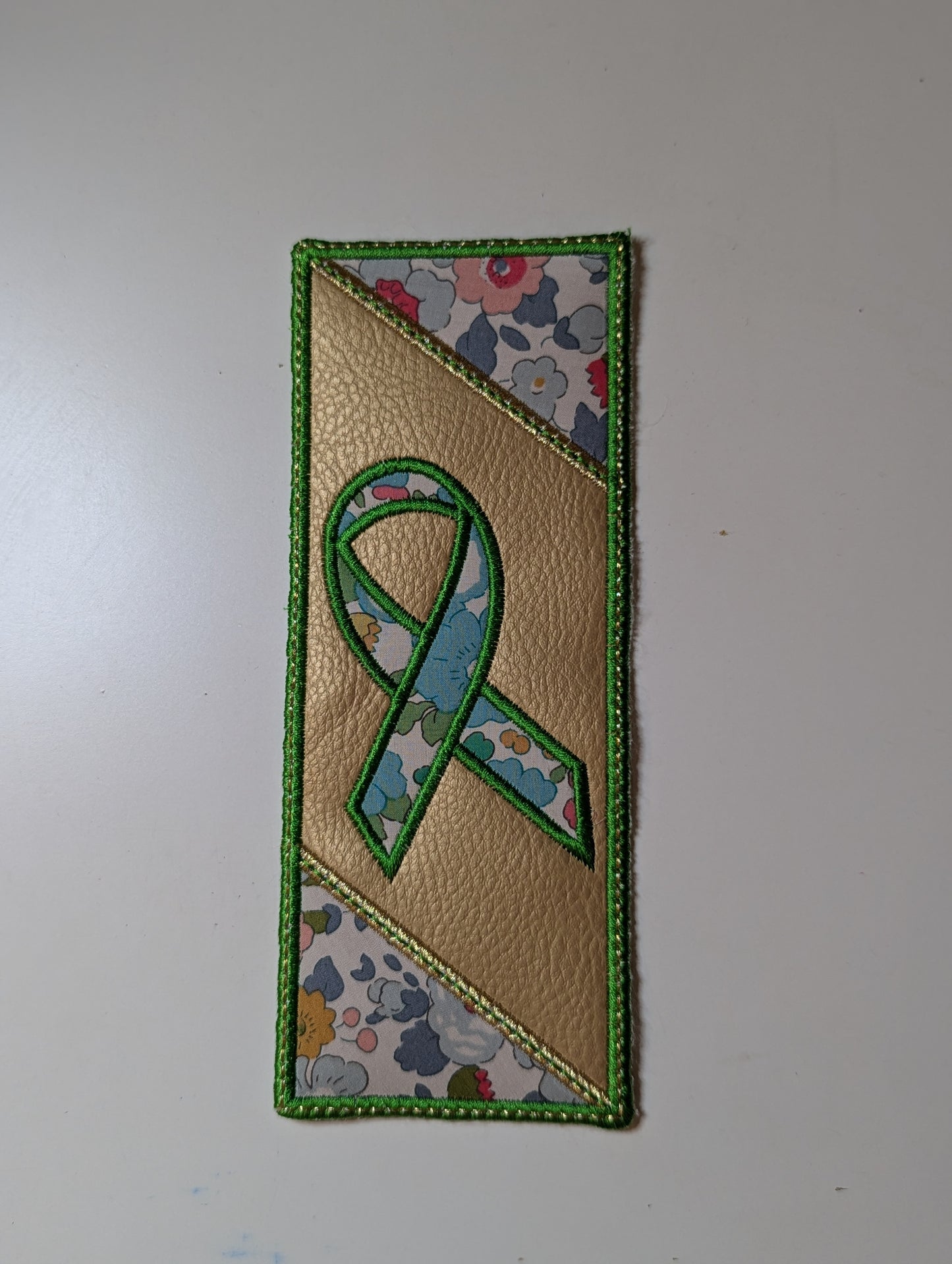 Bookmark, Fight against breast cancer