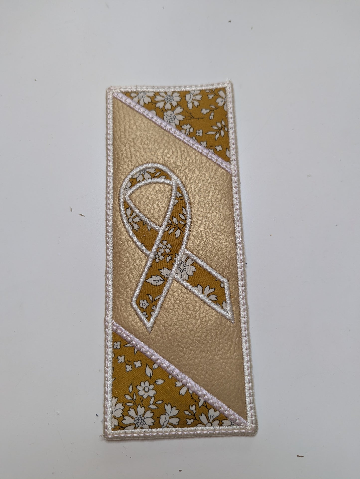 Bookmark, Fight against breast cancer